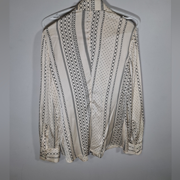 Trina Turk Silk Button Up shirt Petite - Picture 6 of 9